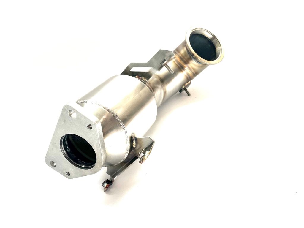 Abarth-500-595-1.4T-Downpipe-scaled