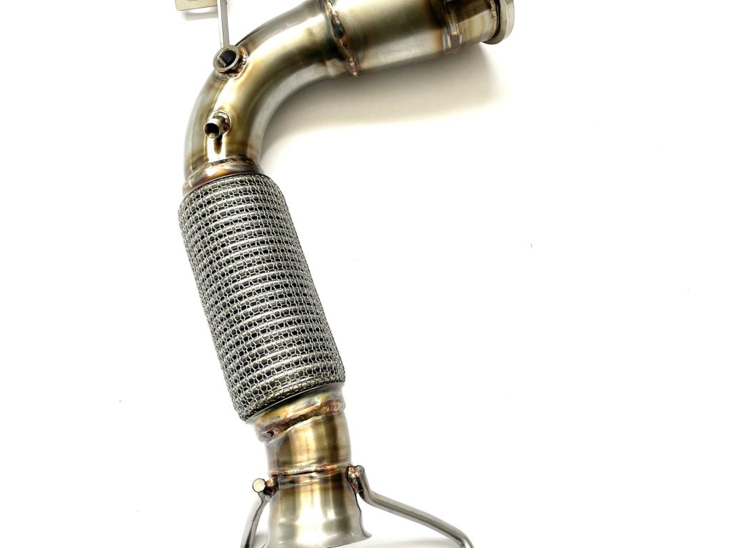 Downpipe-BMW-118i-F40-1.5T-scaled