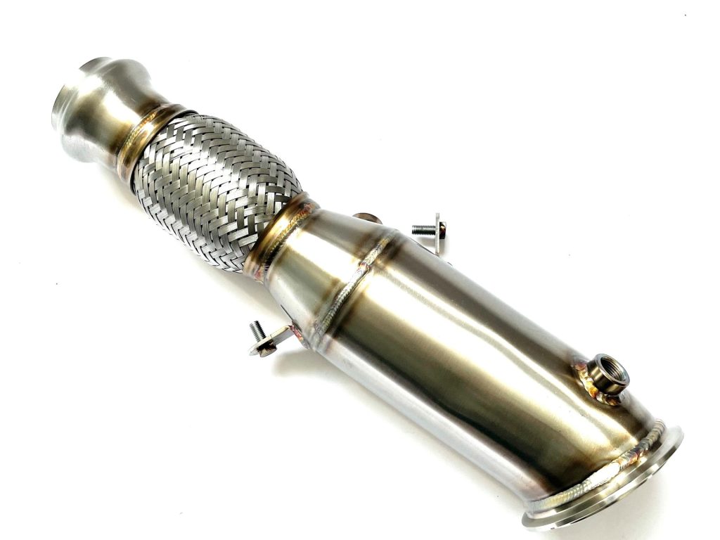 Downpipe-BMW-320i-328i-N26-met-bolflens-F30-scaled