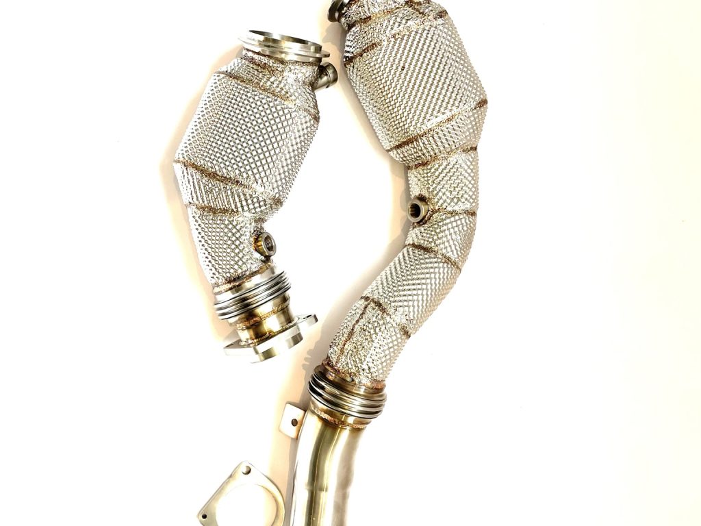 Downpipe-BMW-M4-F82F83-3.0T-S55-200-cells-catted