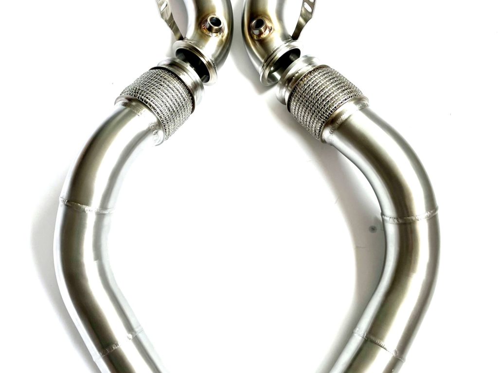 Downpipe-BMW-M5-F90-S63-4.4-scaled