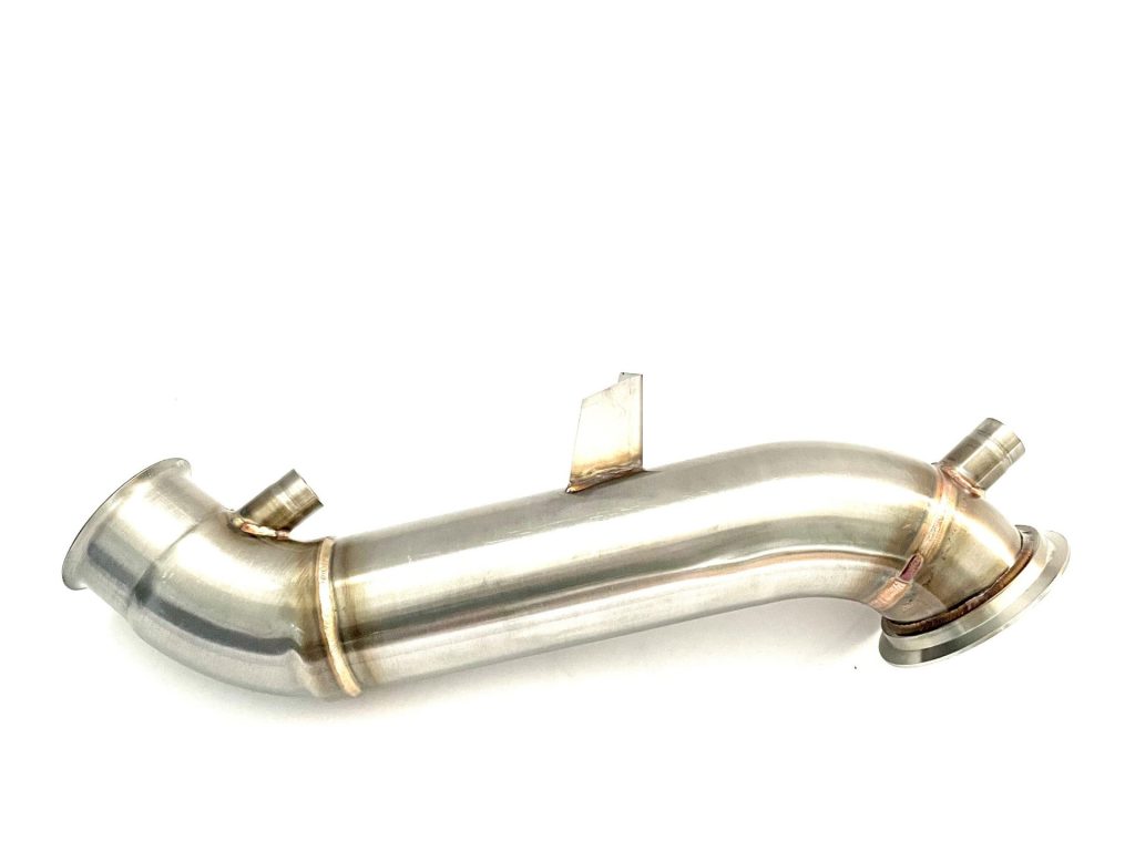 Downpipe-Mercedes-C300-2.0T-W205-catless-scaled