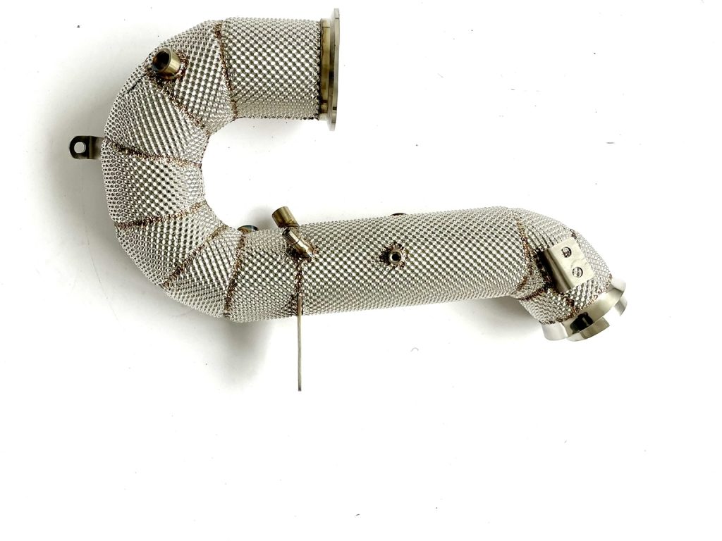 Downpipe-Mercedes-C300-e-2.0T-W206-M254