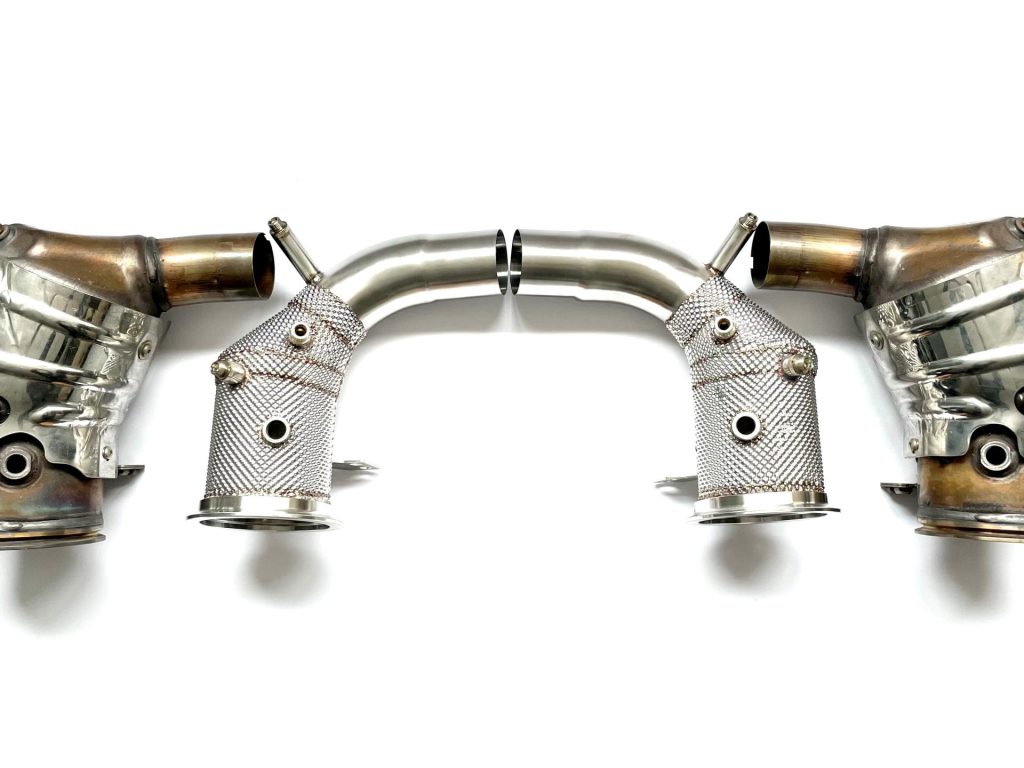 Downpipe-Porsche-911-992-Carrera-44S-3.0T-scaled